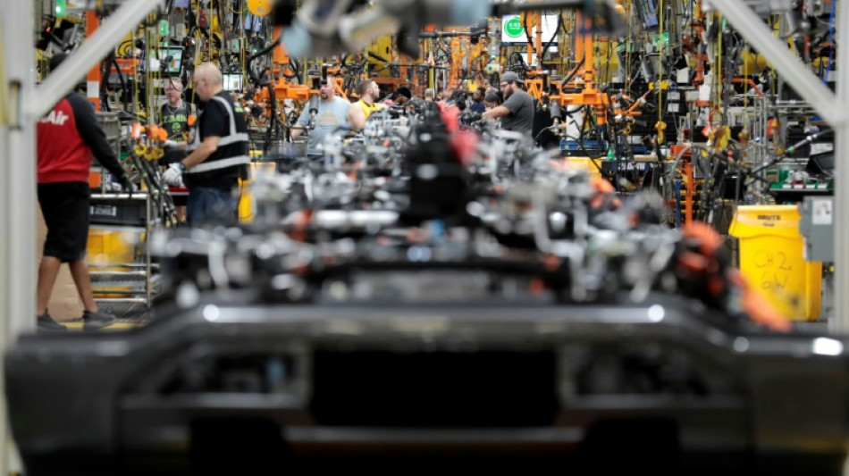 Ford reduz produ&ccedil;&atilde;o de sua picape el&eacute;trica em um mercado menos din&acirc;mico