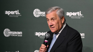 Tajani, 'sulla sanit&agrave; pensiamo a una card per le spese mediche degli anziani'