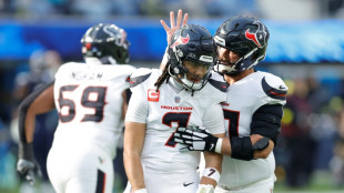 Texans edge Chargers to reach NFL playoffs