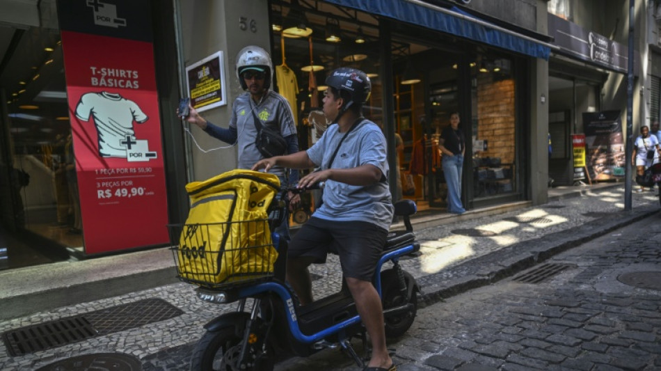 Entregadores emergem como um eleitorado disputado no Brasil