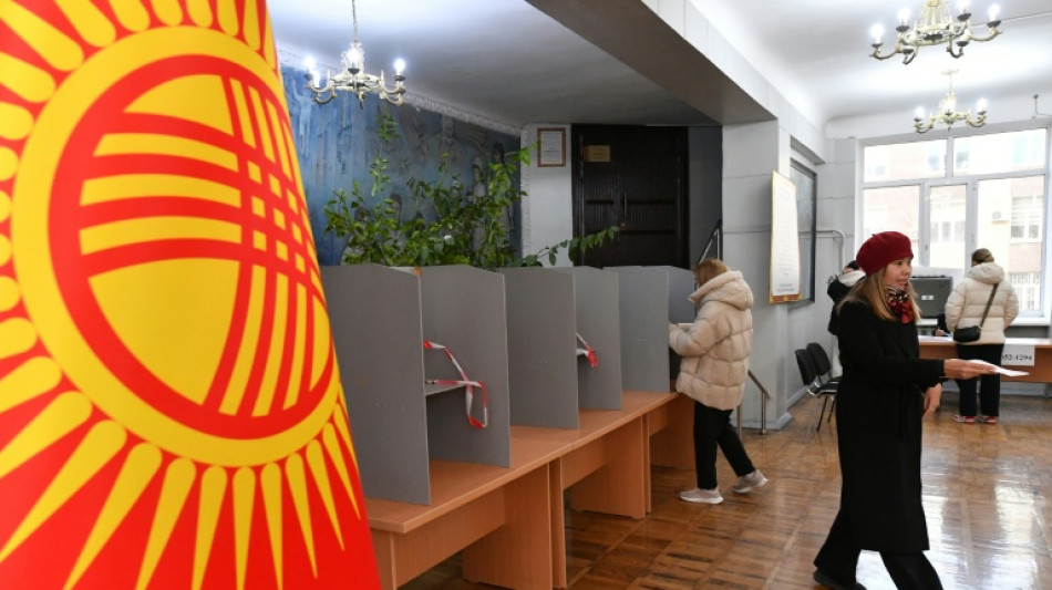 Au Kirghizstan, des législatives anticipées sans partis ni réelle opposition
