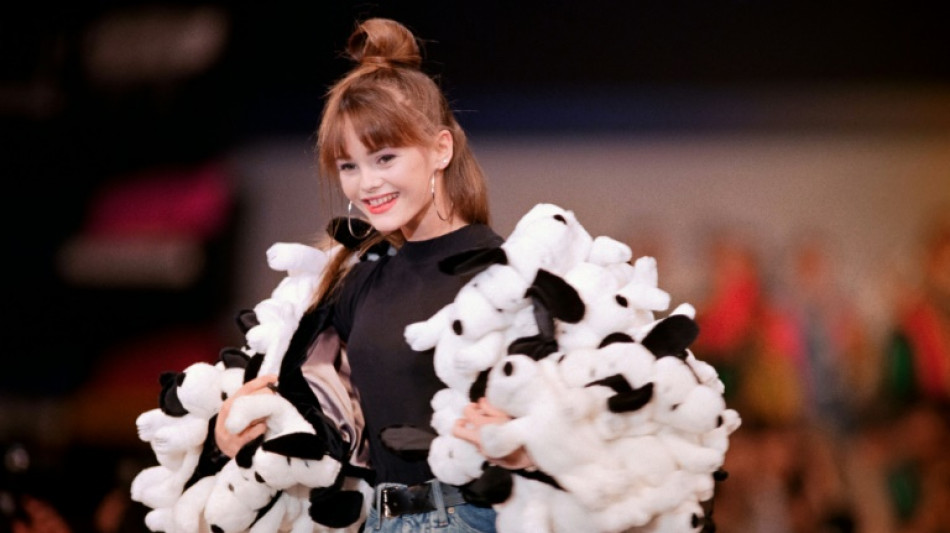 L'ind&eacute;modable Snoopy joue les top model dans une expo &agrave; Paris