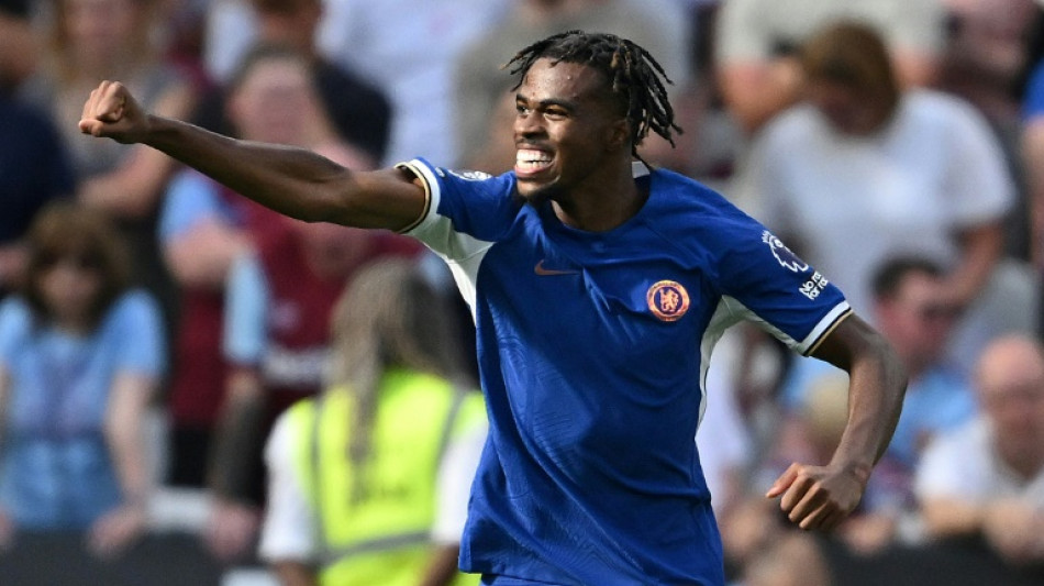 Chelsea'a Chukwuemeka undergoes knee surgery