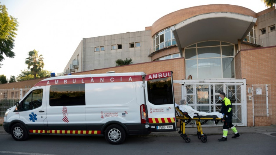 Ascienden a 8 los muertos en el incendio de una residencia de ancianos en Espa&ntilde;a