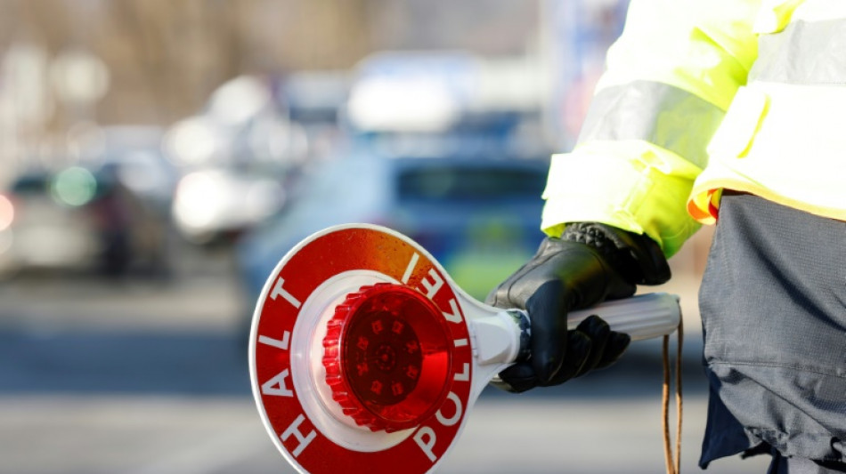 Protestbus aus Verkehr gezogen: Polizei pr&uuml;ft hunderte Posts im Netz