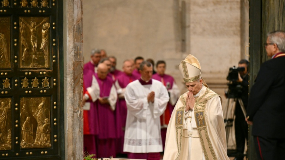 Ende des Heiligen Jahres: Papst Leo XIV. schlie&szlig;t die "Heilige Pforte"