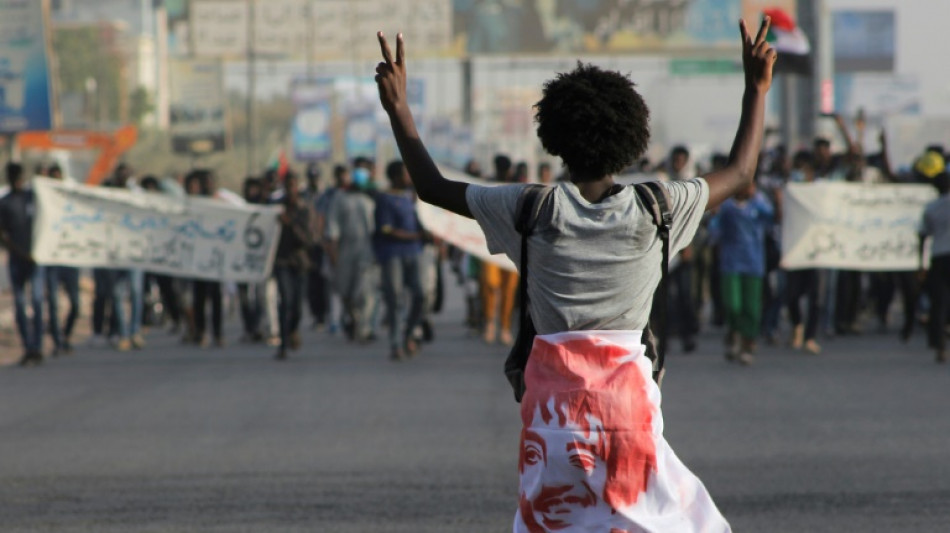 Tausende Menschen demonstrieren gegen Militärmachthaber im Sudan