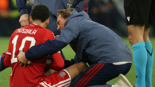 Musiala seguir&aacute; afastado, mas responde bem ao tratamento, garante t&eacute;cnico do Bayern