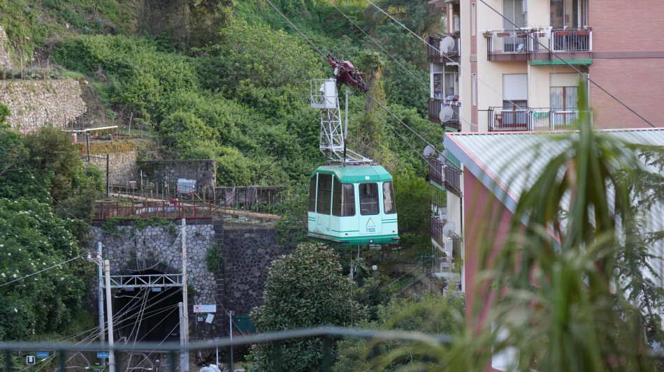 Funivia Faito, si indaga per disastro e omicidio colposi