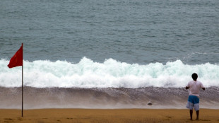 El hurac&aacute;n Priscilla gana fuerza y provoca oleaje y lluvias en M&eacute;xico
