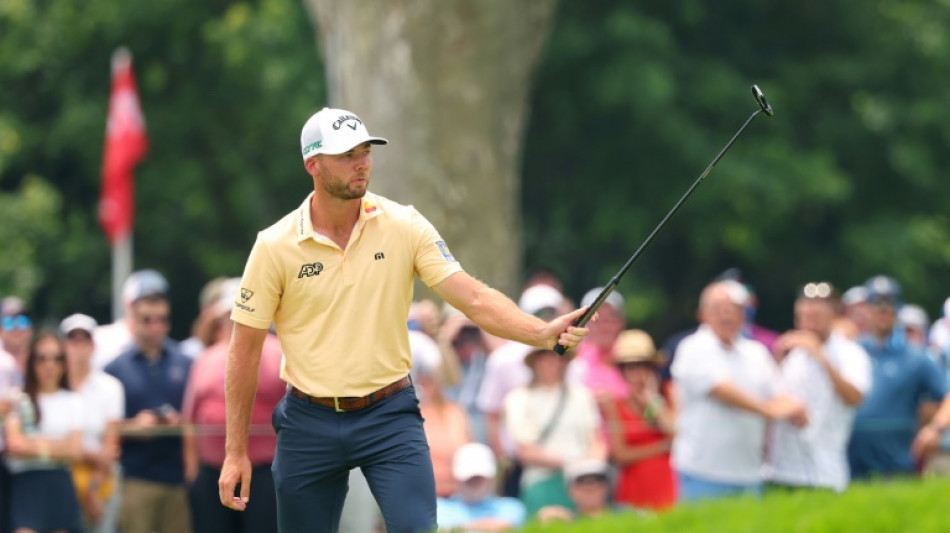 Burns fires stunning 65 to grab share of US Open lead