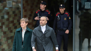 Mulher que acusou Daniel Alves também recorre da absolvição do ex-jogador
