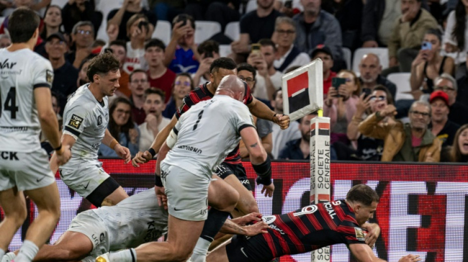 Dupont inspires Toulouse past Toulon, Montauban relegated from Top 14