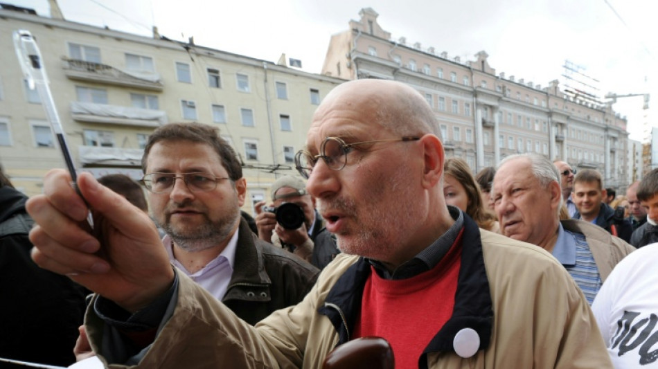 Russisches Gericht verurteilt im Exil lebenden Autor Boris Akunin zu Haftstrafe