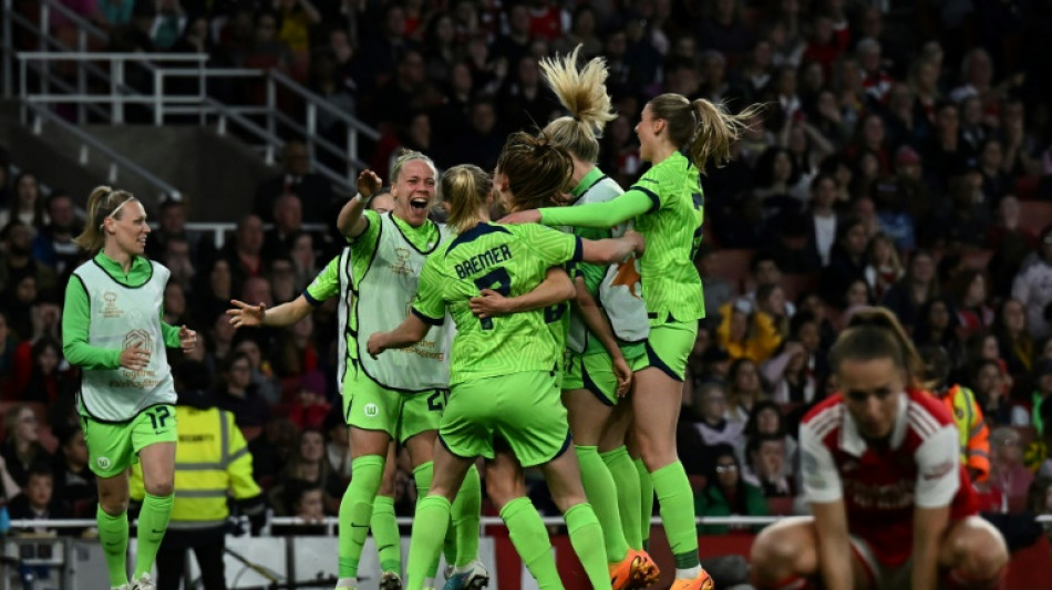 Wolfsburg vence Arsenal na prorroga&ccedil;&atilde;o (3-2) e vai enfrentar Bar&ccedil;a na final da Champions feminina