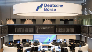 Borsa: l'Europa contrastata, poco mossi i titoli di Stato