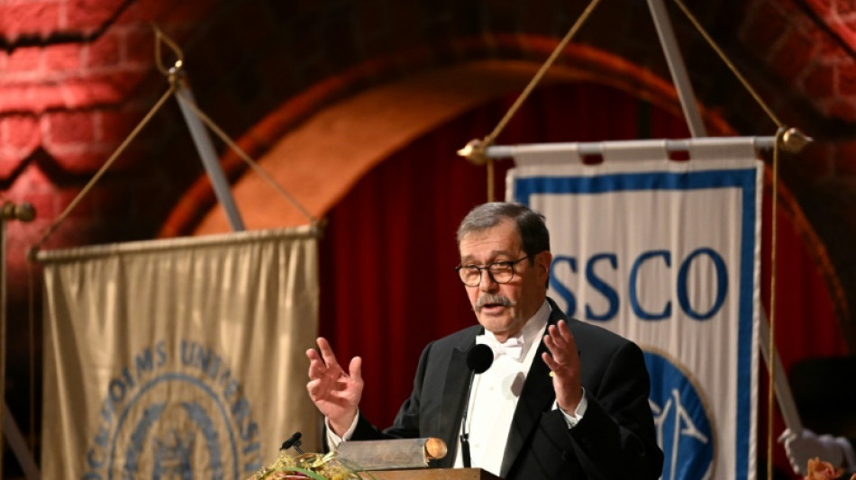 Alain Aspect, prix Nobel de physique, &eacute;lu &agrave; l'Acad&eacute;mie fran&ccedil;aise