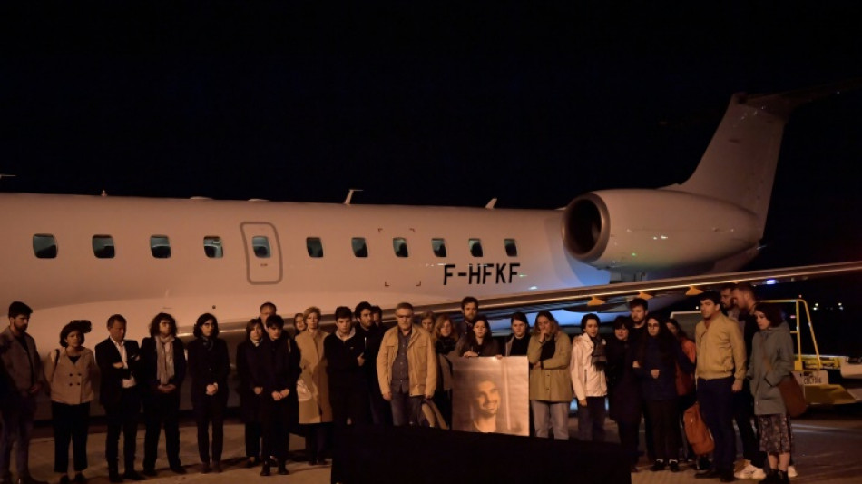 Le corps du journaliste tu&eacute; en Ukraine rapatri&eacute; en France