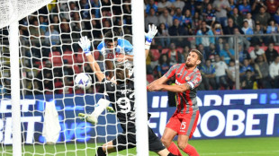 Super-sub Simeone strikes at Cremonese to send Napoli two points clear