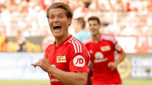 Behrens hat-trick fires stellar Union past Mainz