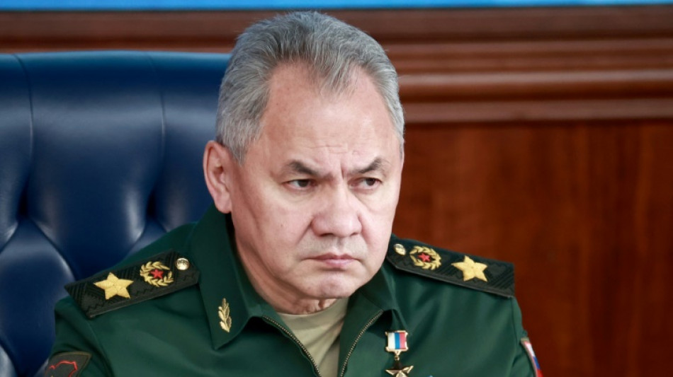 El ministro de Defensa ruso visita el frente en Ucrania mientras crece la presi&oacute;n en Bajmut