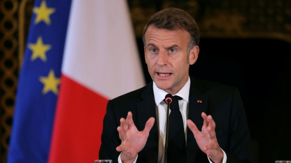 Macron nomeia um governo franc&ecirc;s com pol&iacute;ticos e t&eacute;cnicos