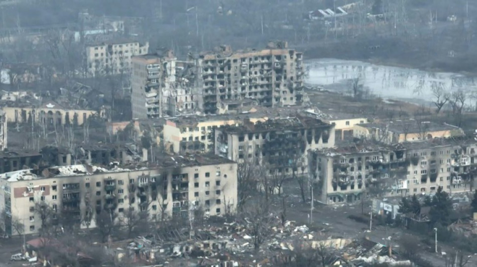 Ukraine : situation "extr&ecirc;mement tendue" &agrave; Bakhmout, o&ugrave; les Russes sont &agrave; l'assaut