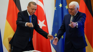Erdogan besucht Berlin inmitten deutsch-t&uuml;rkischer Streitigkeiten