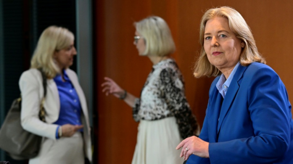 Bundesregierung will vor Sommerpause erste Renten-Beschl&uuml;sse auf den Weg bringen