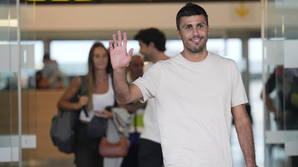 Rodri a Barcellona per la firma, 'un sogno giocare in blaugrana'