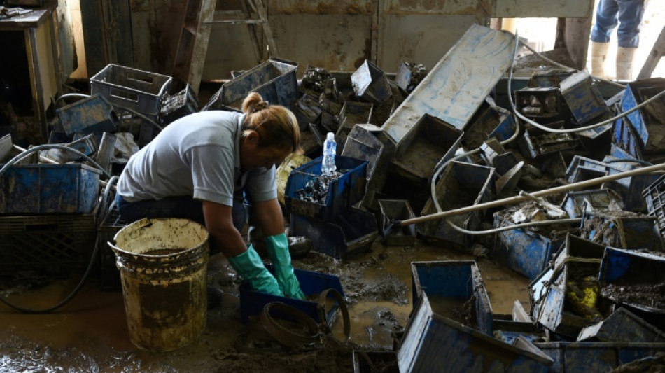 Venezuela: l'ONU visite la ville d&eacute;vast&eacute;e par le glissement de terrain qui enterre ses morts