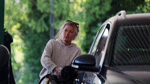 Mimit, prezzo dei carburanti in lieve aumento con diesel a 2,076 euro