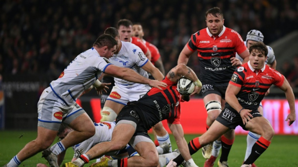 Top 14: Toulouse enchaîne dans le derby, La Rochelle rechute
