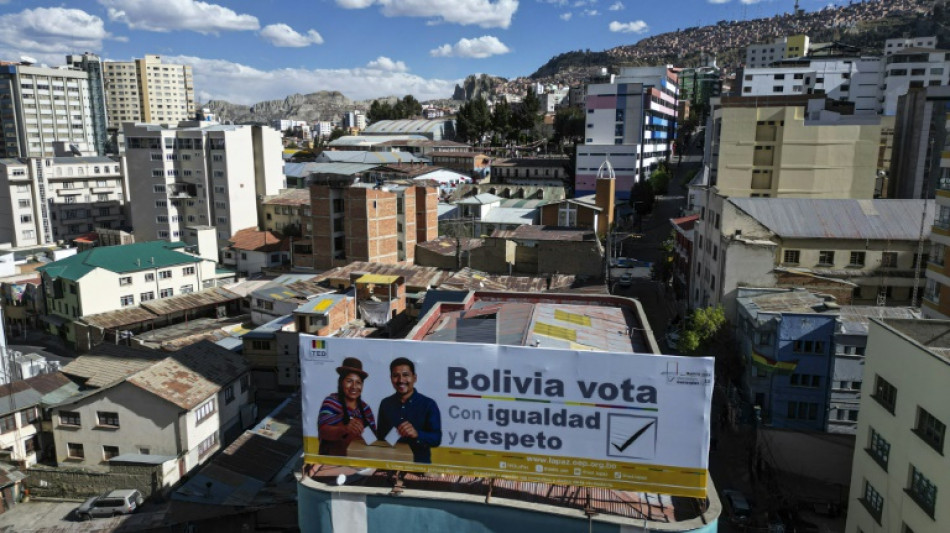 Bol&iacute;via em crise vota para mudar de rumo ap&oacute;s 20 anos de socialismo