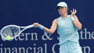 Swiatek vence Sakkari de virada e vai &agrave;s oitavas do WTA 1000 de Cincinnati