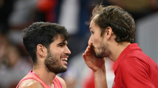 Alcaraz tumba a Medvedev en dos sets y alcanza la final del torneo de Pek&iacute;n