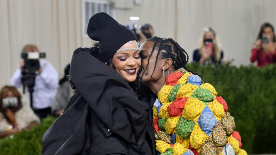 C'est un gar&ccedil;on! Rihanna et A$AP Rocky ont eu leur premier enfant (TMZ)