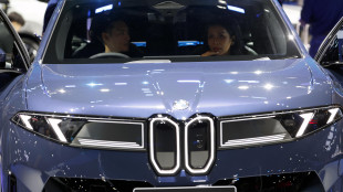 Gli utili della Bmw crollano di oltre un terzo a 1,2 miliardi