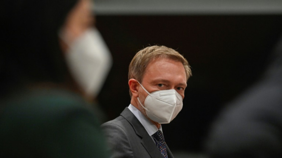 FDP-Chef fordert deutliche Lockerungen der Corona-Ma&szlig;nahmen