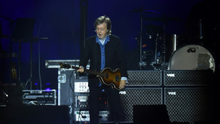 Elton John e Paul McCartney pedem a governo brit&acirc;nico que proteja artistas da IA