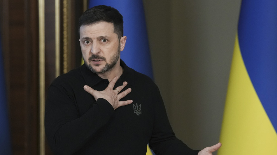 Zelensky, Putin comincia Venerd&igrave; Santo con raid su ucraini