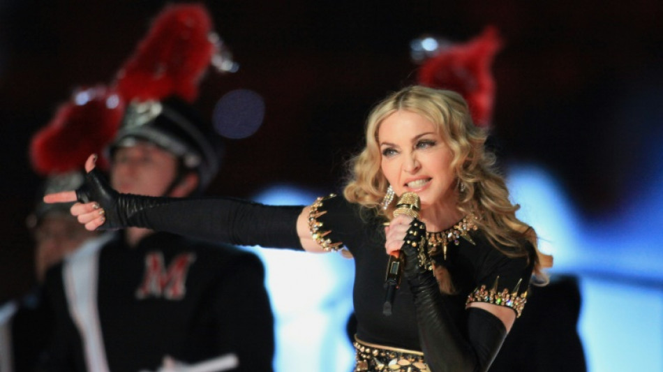 Madonna k&uuml;ndigt Welttournee an