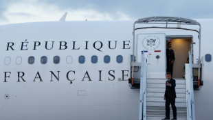 Macron en route pour la Nouvelle-Cal&eacute;donie, vis&eacute;e par une cyberattaque