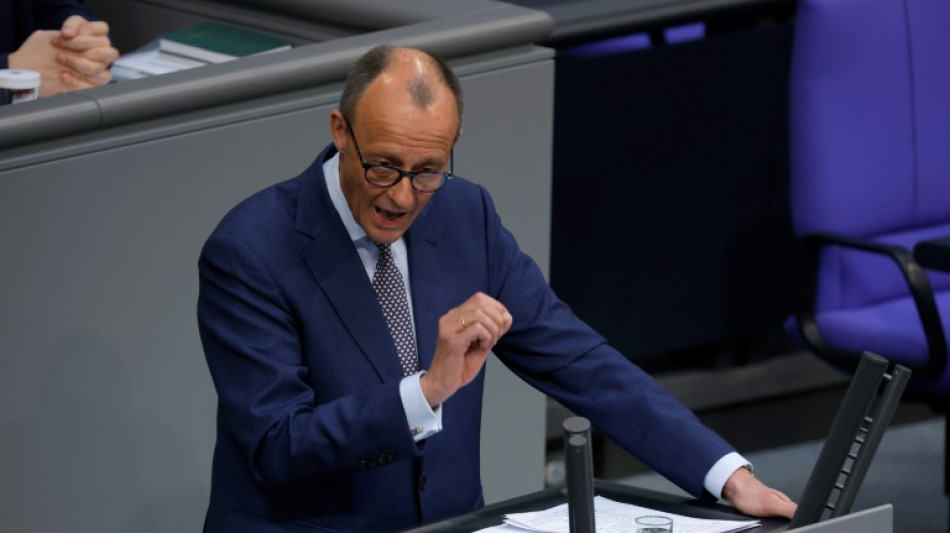 Merz sieht Zusagen von Scholz bei Verteidigungsausgaben nicht erf&uuml;llt