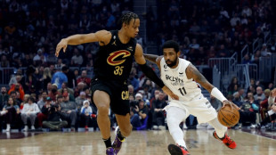 Nets hold off Cavs for ninth straight NBA win