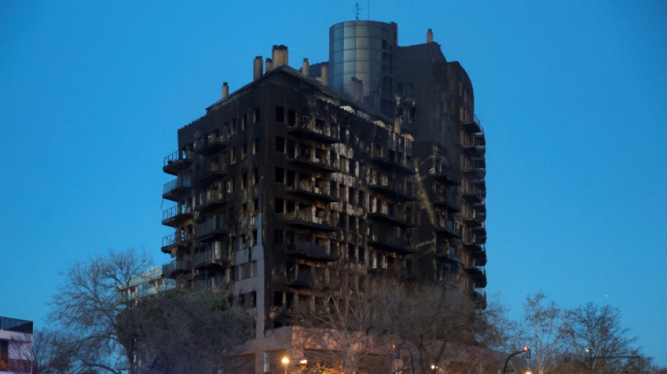 Al menos diez muertos en el incendio de un edificio en la ciudad espa&ntilde;ola de Valencia