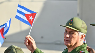 Los dirigentes comunistas cubanos se re&uacute;nen para impulsar reformas econ&oacute;micas bajo presi&oacute;n de EEUU