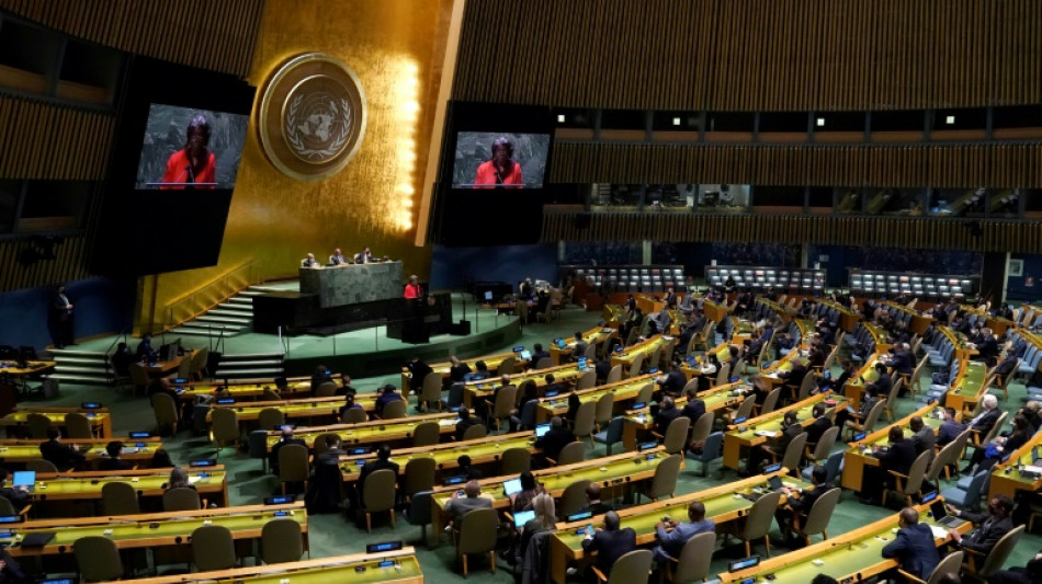 Russie: l'ONU met en garde contre un "p&eacute;ril", Kiev r&eacute;clame le retrait des troupes russes