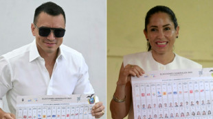 Noboa lidera apura&ccedil;&atilde;o das elei&ccedil;&otilde;es presidenciais no Equador