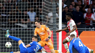 El Rangers-N&aacute;poles de Champions League se aplaza un d&iacute;a debido a la muerte de Isabel II